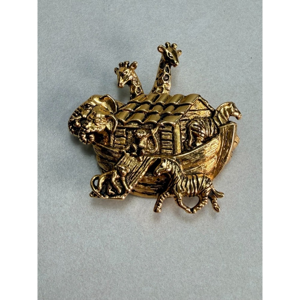 Vintage Avon Noahs Ark Gold Tone Pin Brooch Religious Animal Jewelry